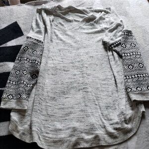 MAURICES PLUS SIZE SWEATER